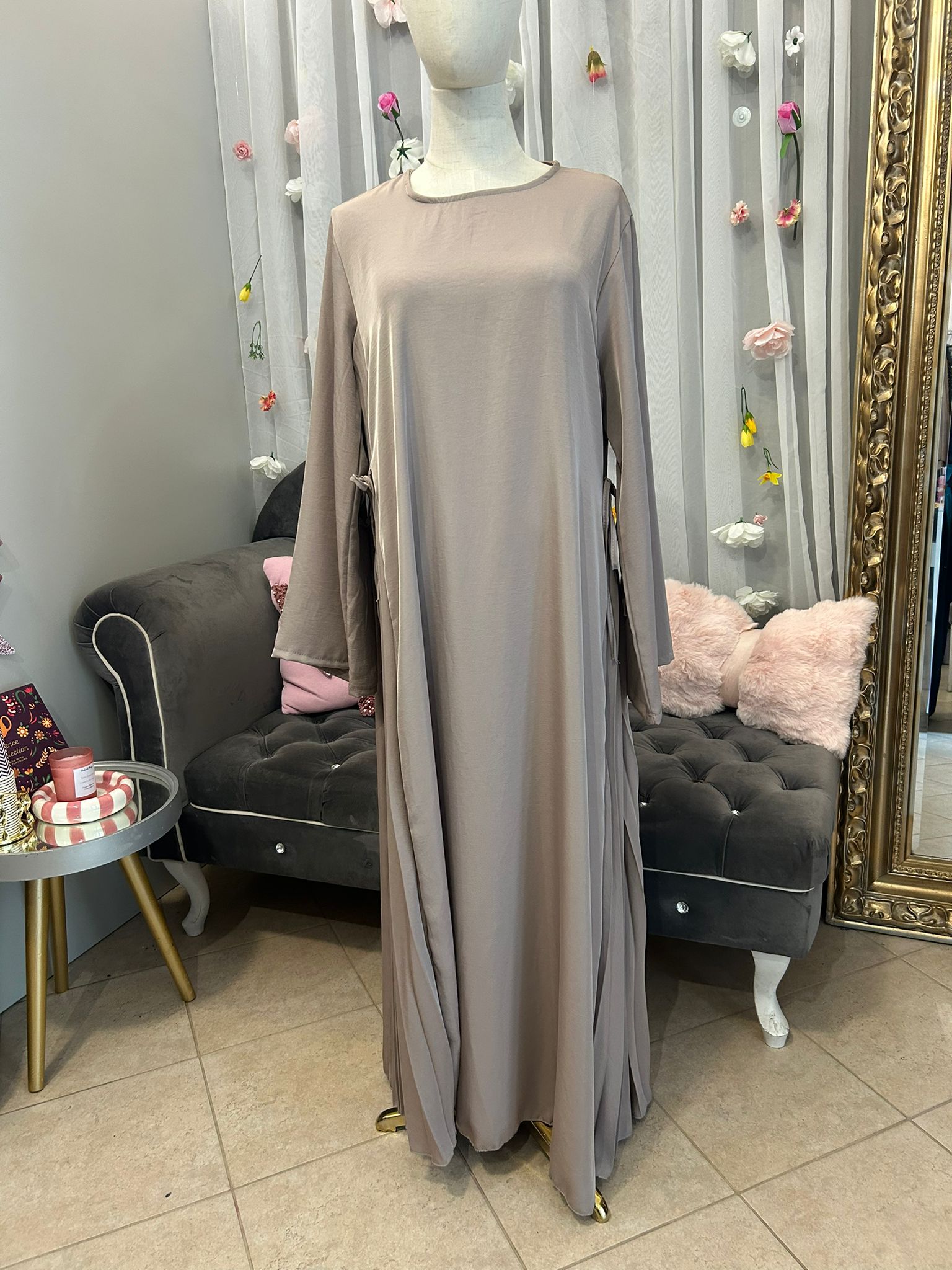 Abaya MONA