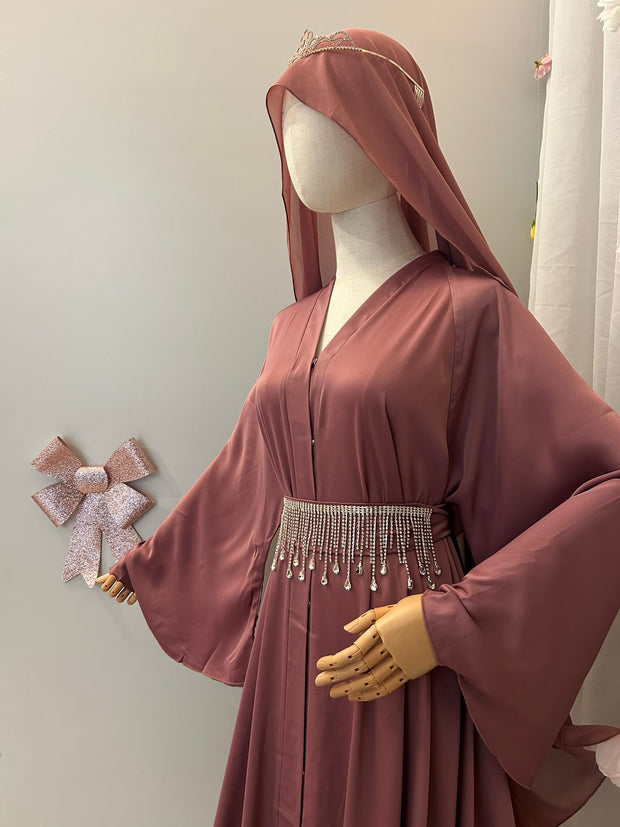 <h2>Shop the look<br/></h2>