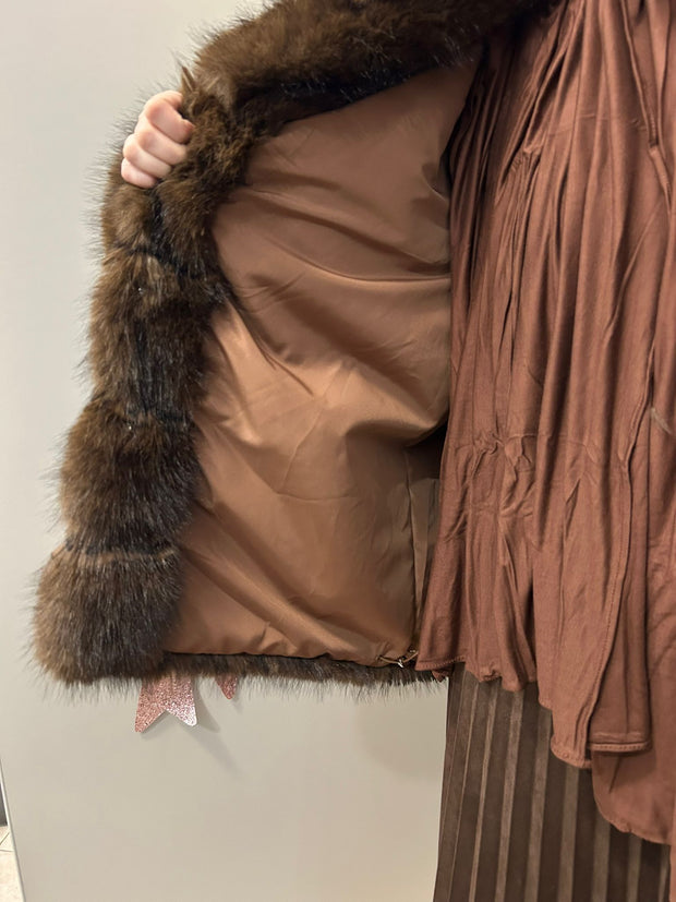 <h2>This season is full of exceptional pieces  which can be worn at every occasion.<br/><span style="text-decoration:underline">Designed to last...</span></h2>