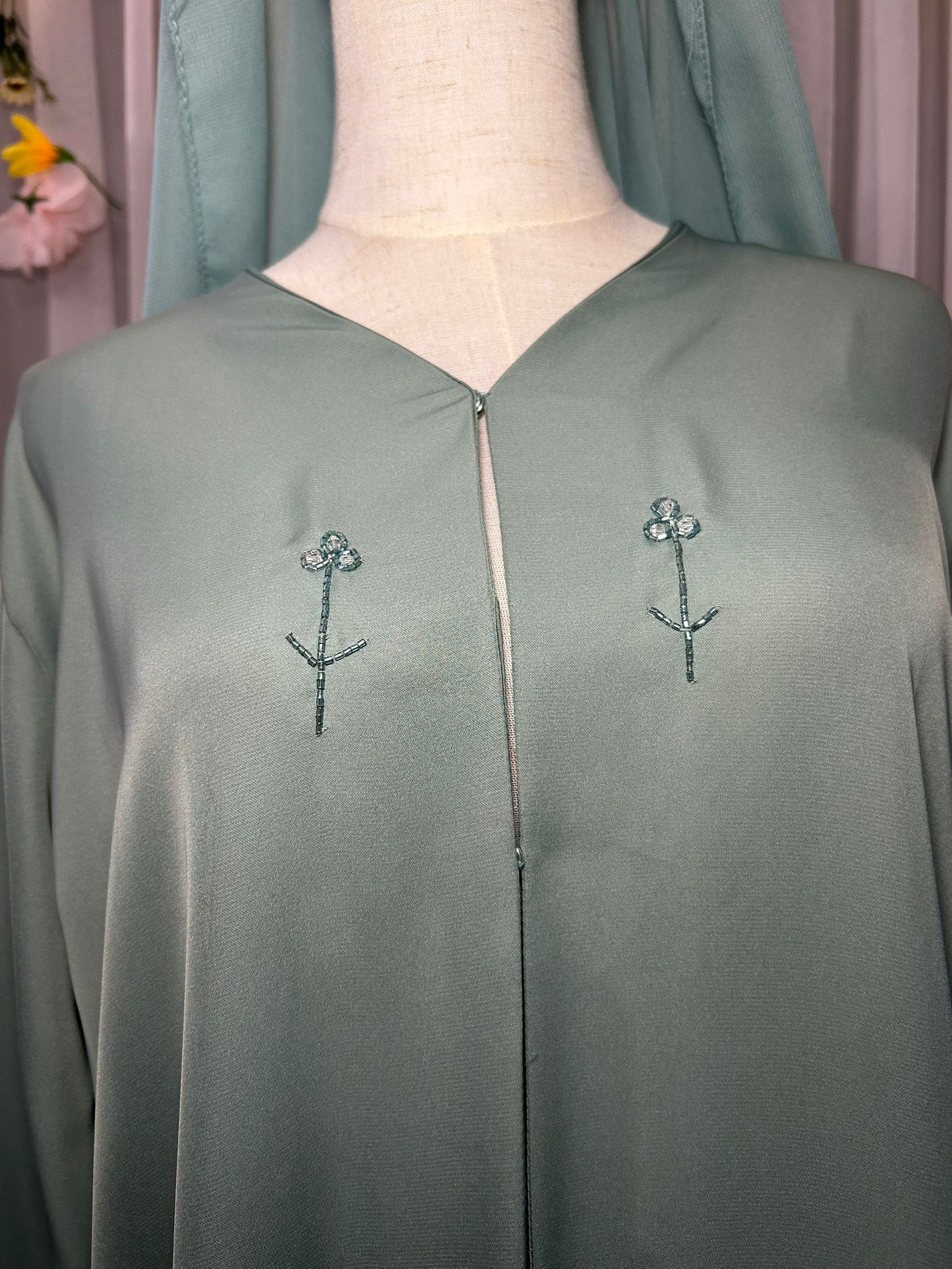 Aisha - Beaded flower