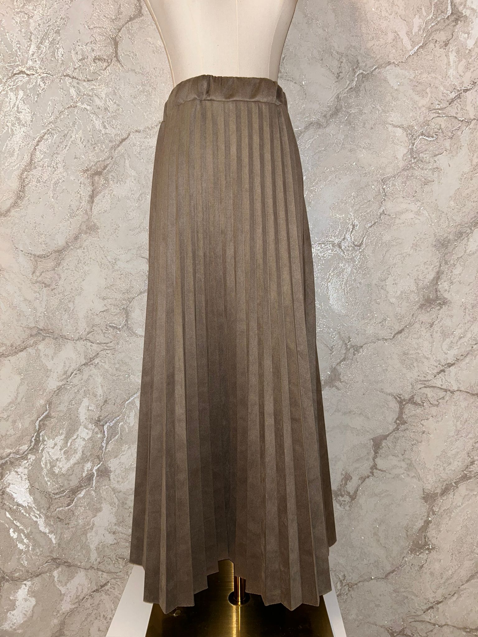 Plissee-Rock aus hochwertigem Velours