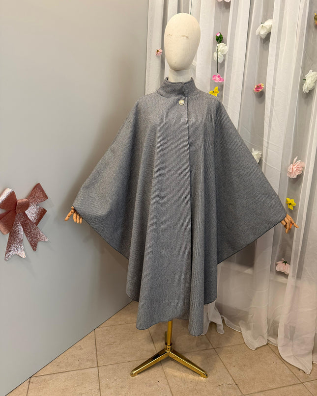 Eleganter Poncho