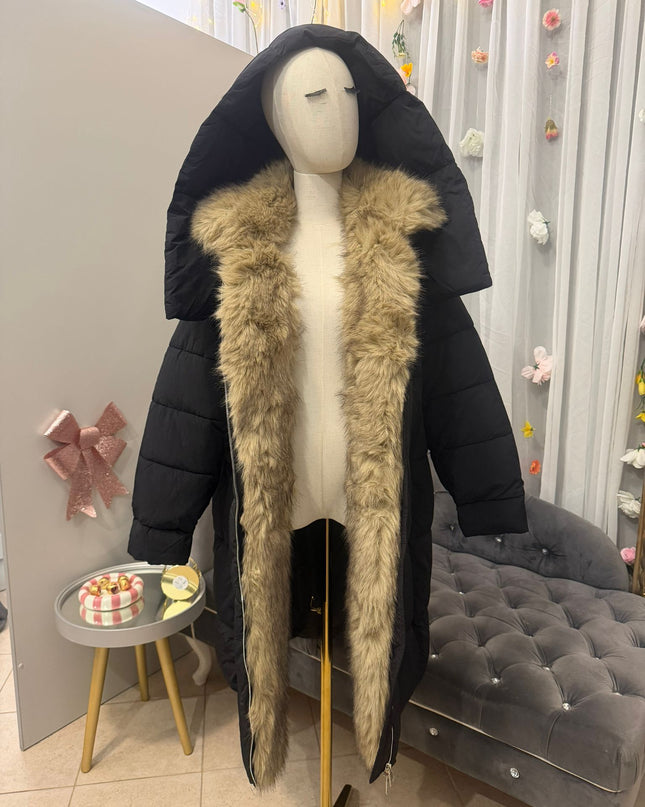 Hochwertige Winterjacke mit Fellbesatz